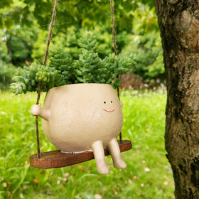UMESONG Swing Face Planter makes a thoughtful gift for plant lovers.