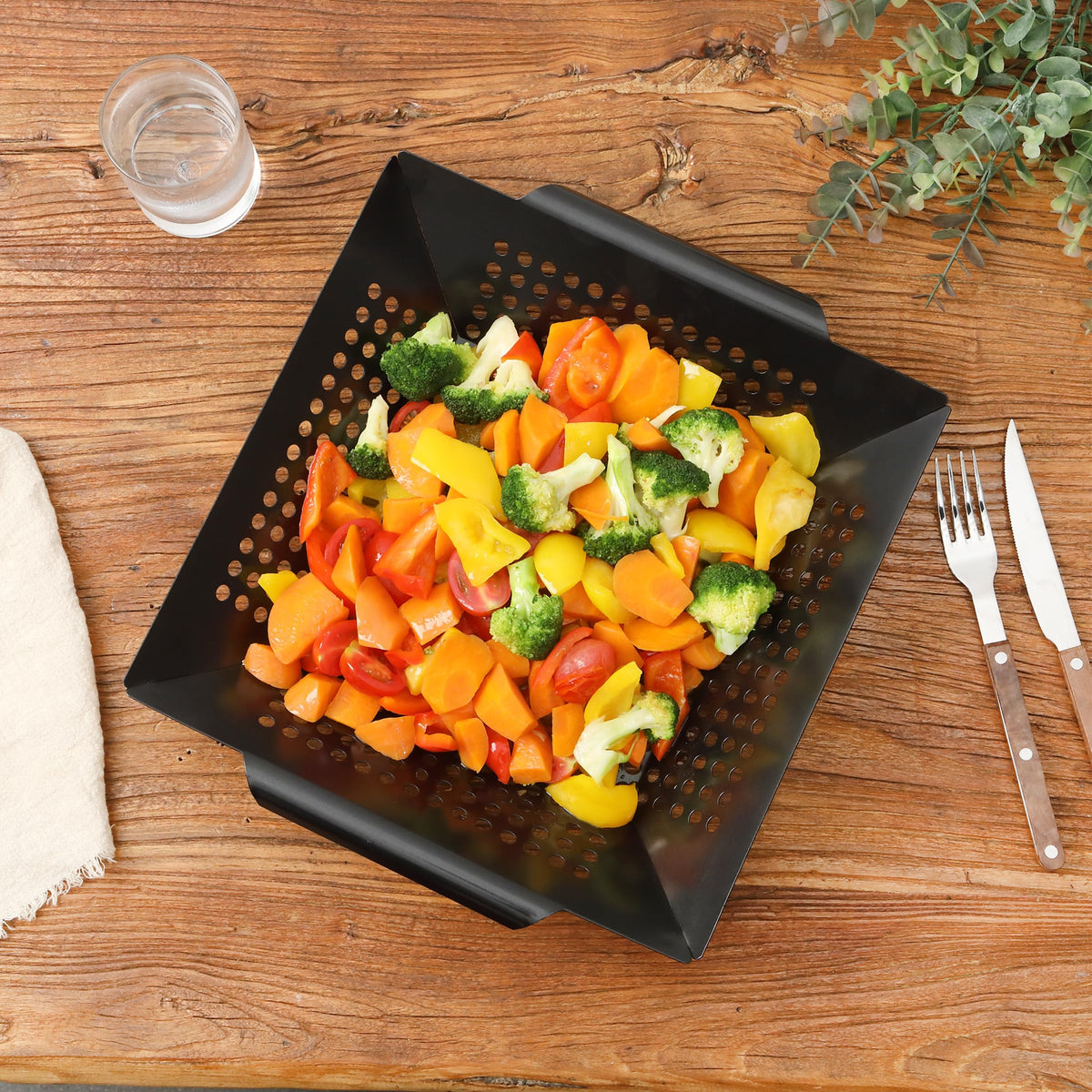 UNCO grill basket easy to clean after grilling sessions.