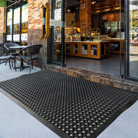 Uniboho anti-slip rubber mat ideal for wet areas and spills.