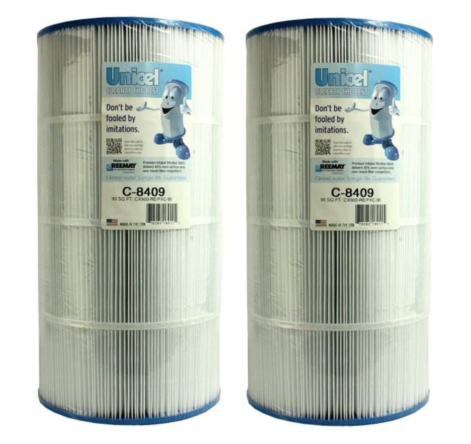 Unicel C-8409 pleated cartridge close-up showing 174 folds for debris capture.