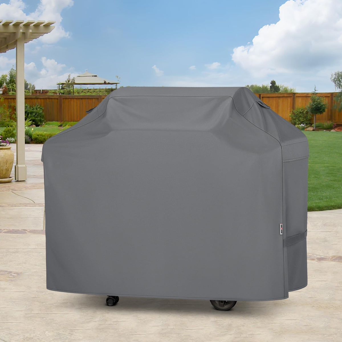 Unicook side handles enable easy installation and removal.