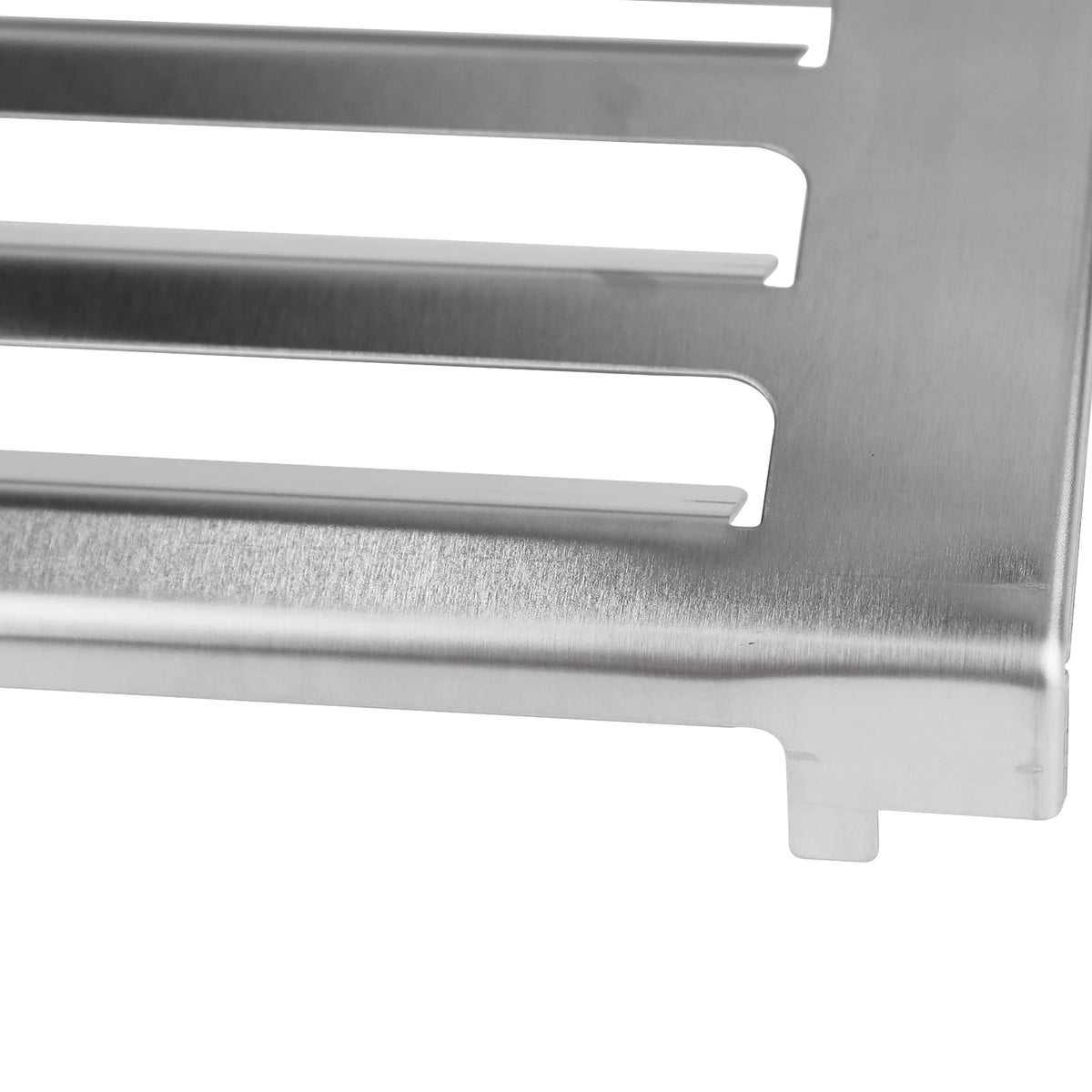 Uniflasy 67060 heat deflector with dimensions view highlights size and fit.