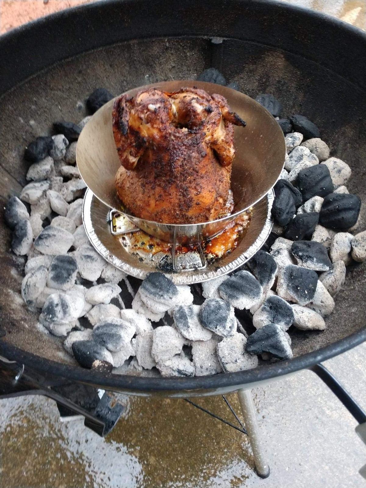 Uniflasy 304 stainless steel construction resists rust and heat under heavy use.