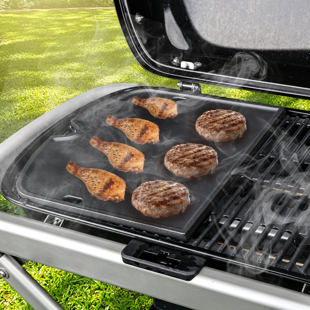 Uniflasy cast iron griddle retains heat for even searing outdoors
