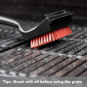 Uniflasy easy-clean cast iron grate for quick maintenance after use.