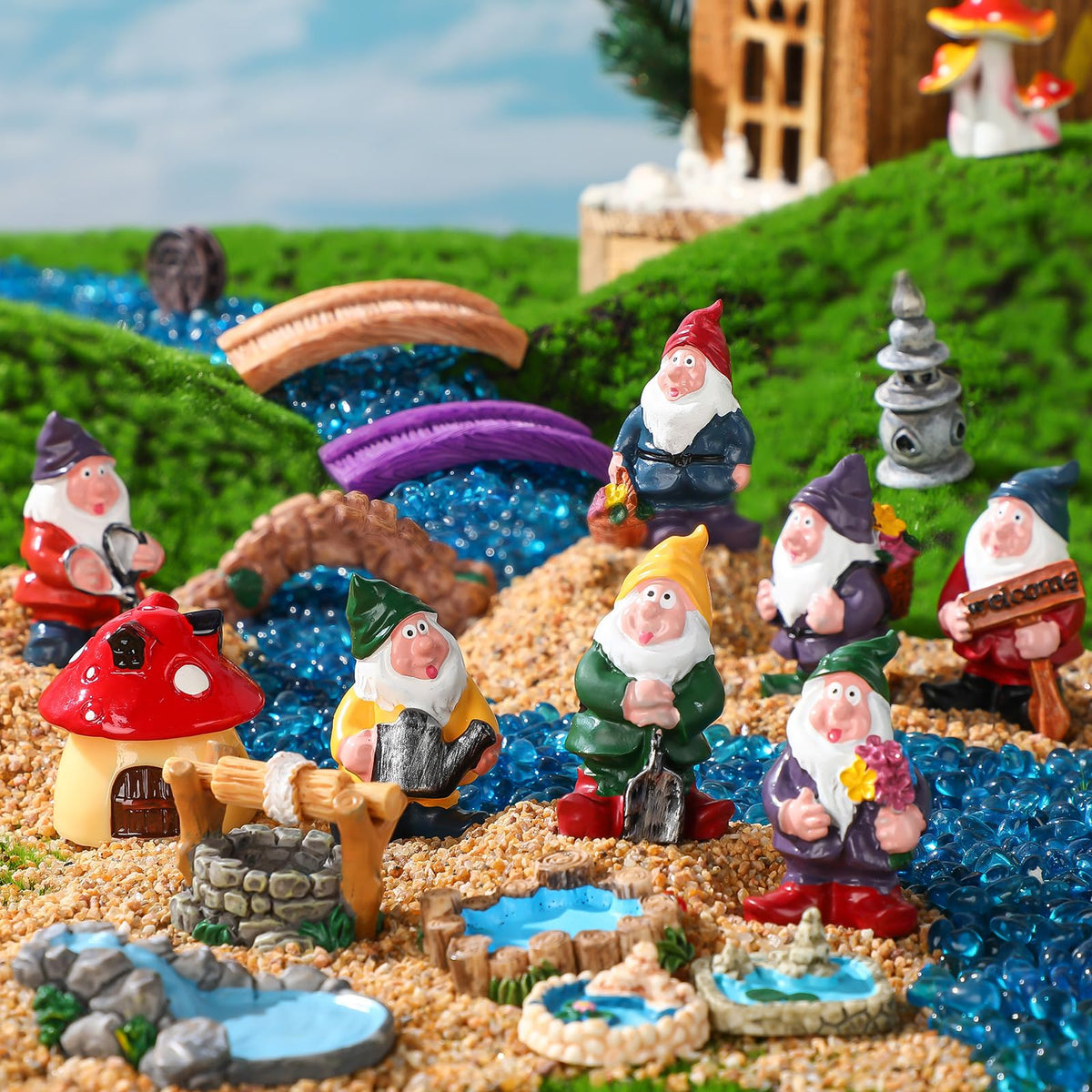 Unittype gnome lighthouse adds coastal whimsy to gardens and dollhouses.