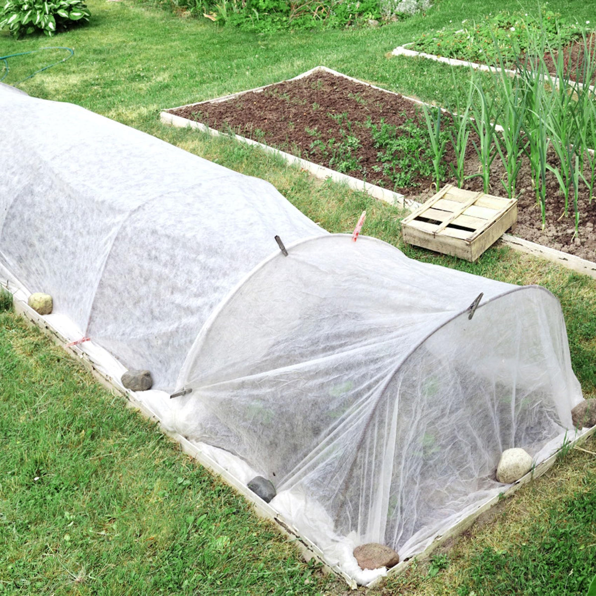 Unves durable PE-material netting close-up.