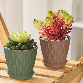 UOUZ removable saucers included for easy maintenance and cleanup.