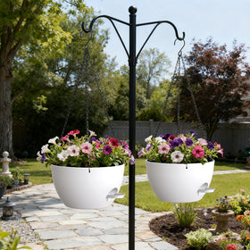 UOUZ wick and reservoir system delivers consistent moisture for healthy roots.