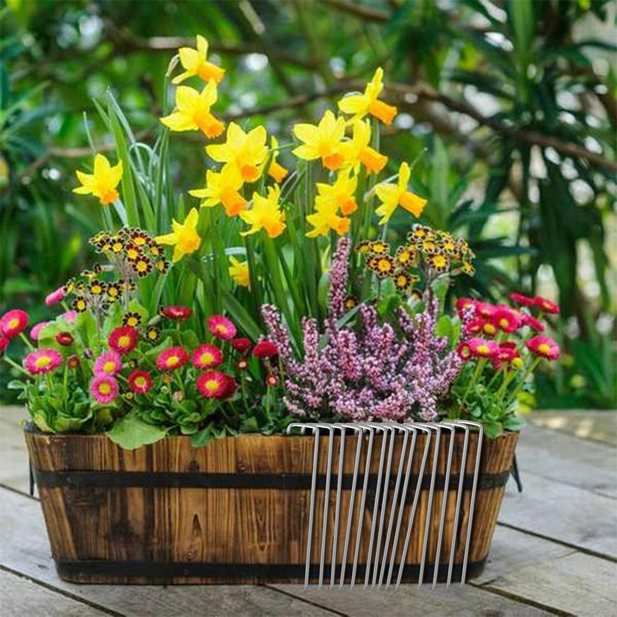 UPMCT versatile yard stake for garden edging and cover