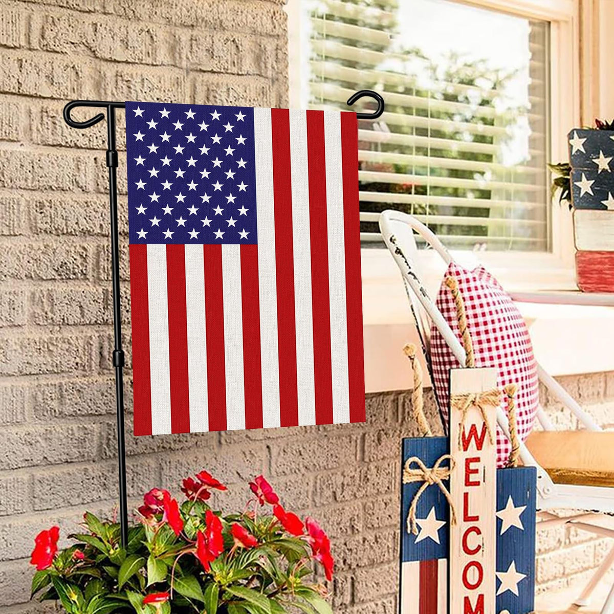 URSKYTOUS stars and stripes design boosts patriotic curb appeal