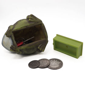 USEAMIE spare key hider frog buckle design for easy setup.