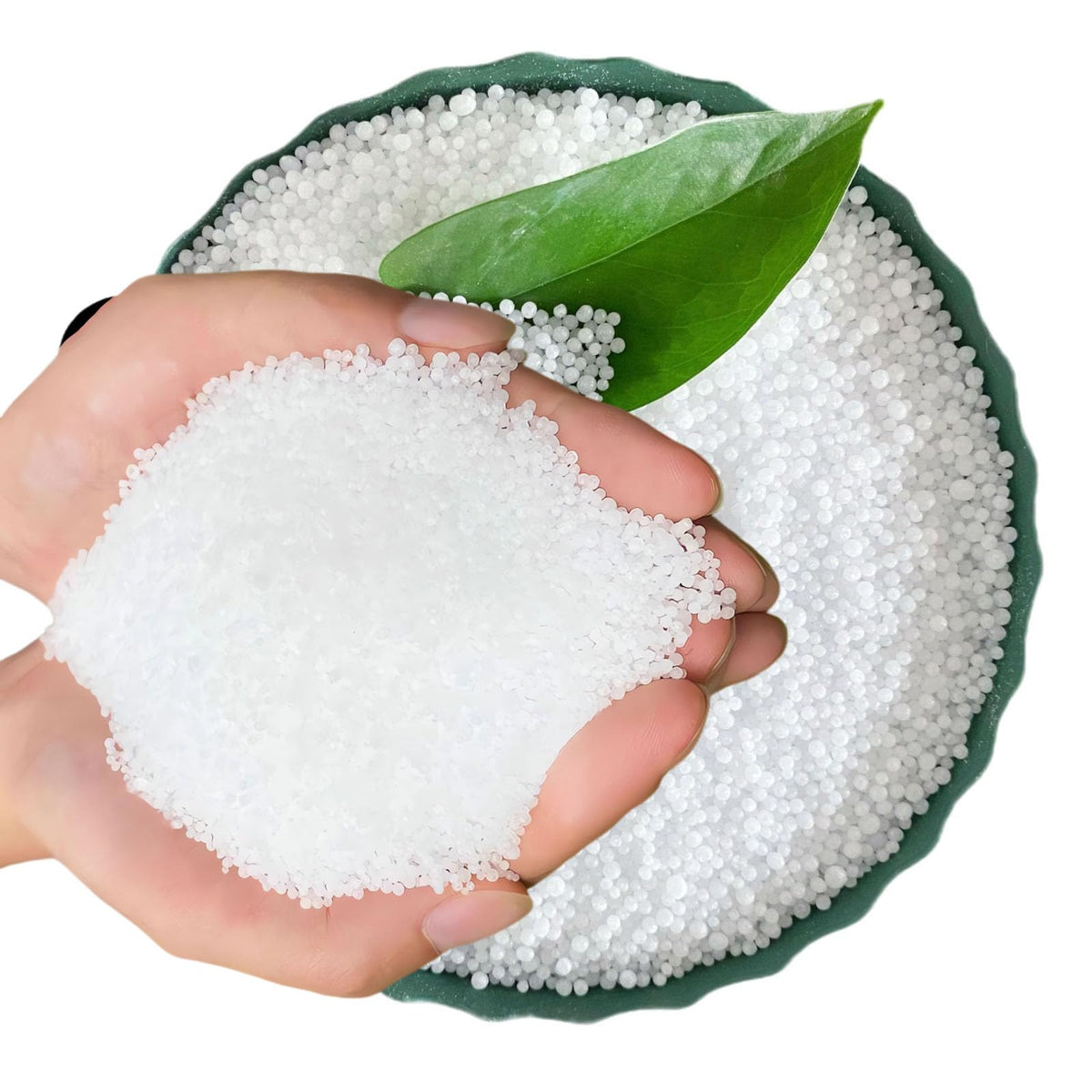 Usedgdig Urea fertilizer bag 1.9lb showing premium dry nitrogen for lush growth.