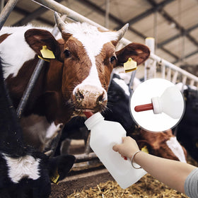 USUNFARM leak-proof calf bottle keeps milk contained during transport and feeding.