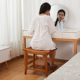 Utoplike teak bench is easy to assemble with clear instructions.