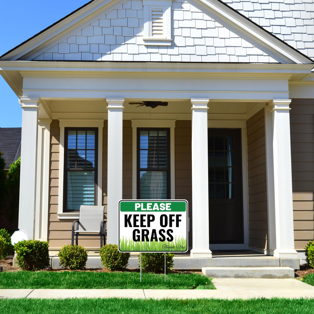 Venicor easy-install sign kit for quick lawn display.