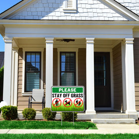 Venicor Front yard sign on stake for clear lawn boundaries.