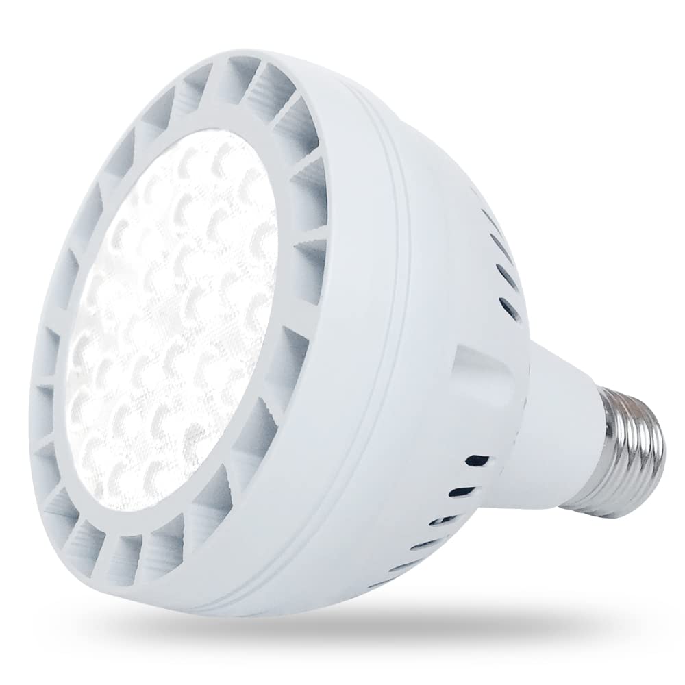 Venste LED pool light bulb emphasizes energy savings compared to traditional bulbs