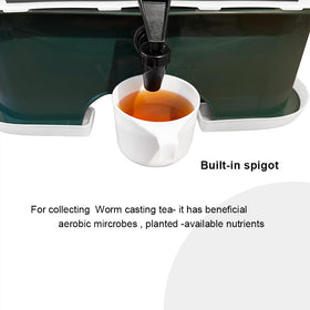 VermiHut Plus protective feet deterring ants and stabilizing the unit