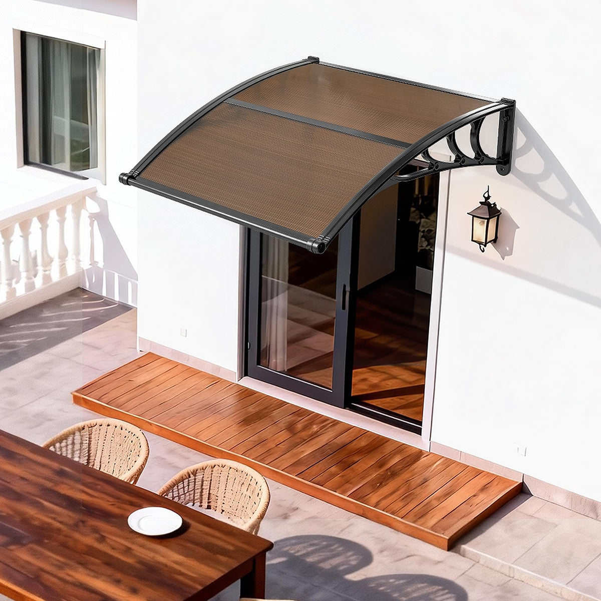 VEVOR durable construction combines polycarbonate clarity with reinforced brackets.