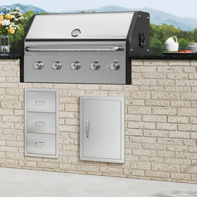 VEVOR weatherproof BBQ door shields against rain and corrosion.