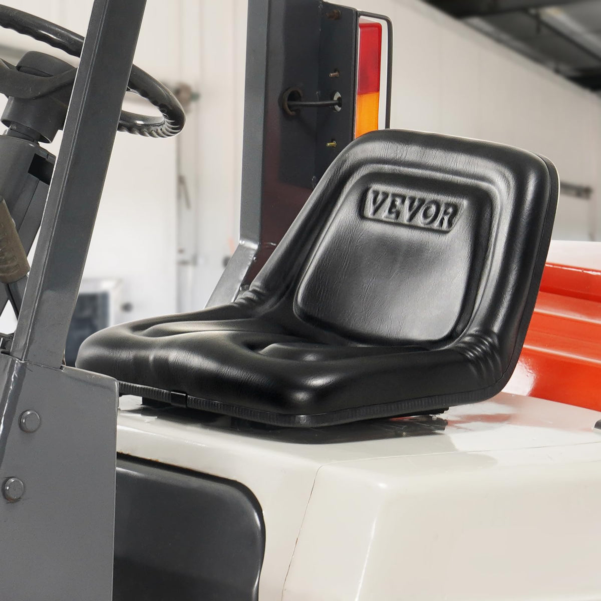 VEVOR high-resilience foam cushions long drives with steady support.