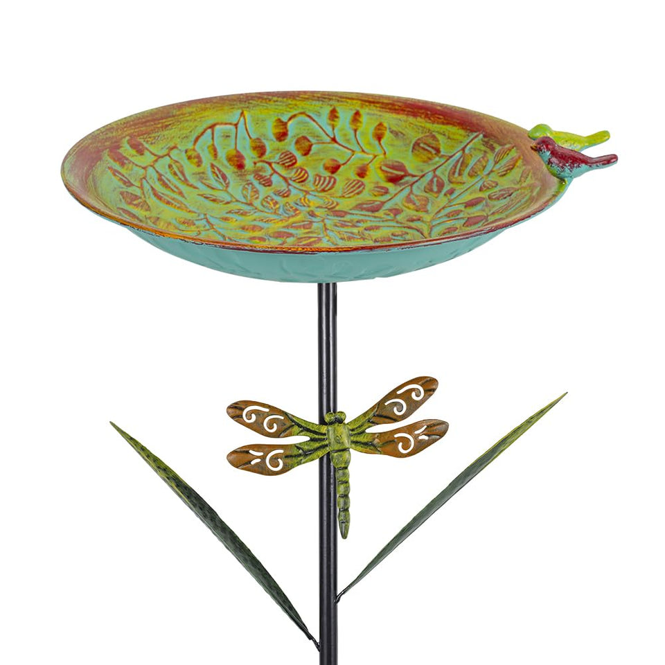VEWOGARDEN bird bath with embossed basin enhances garden charm and attracts birds.