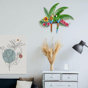 VEWOGARDEN parrot wall art highlights dimensional palm fronds for a lush backdrop