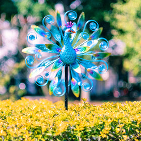 VEWOSTAR outdoor décor adds inviting, vibrant mood to any yard