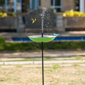 VEWOSTAR bird bath with powder-coated metal resists rain and sun.