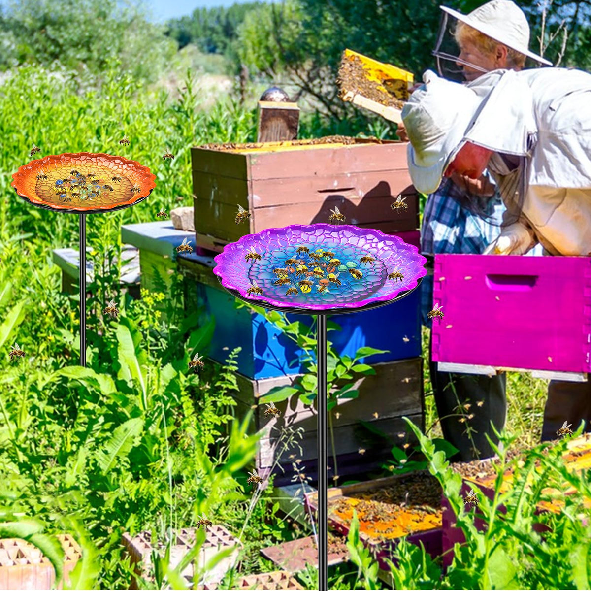 VeyFolzin.st 30 glass marbles provide a safe water foothold for pollinators.
