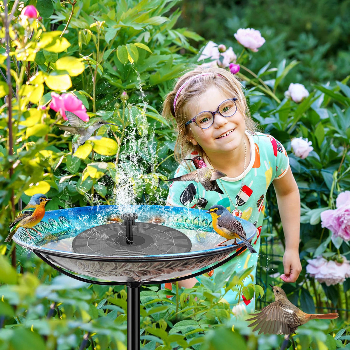 VeyFolzin.st relief marine decor adds sea-themed charm to garden.