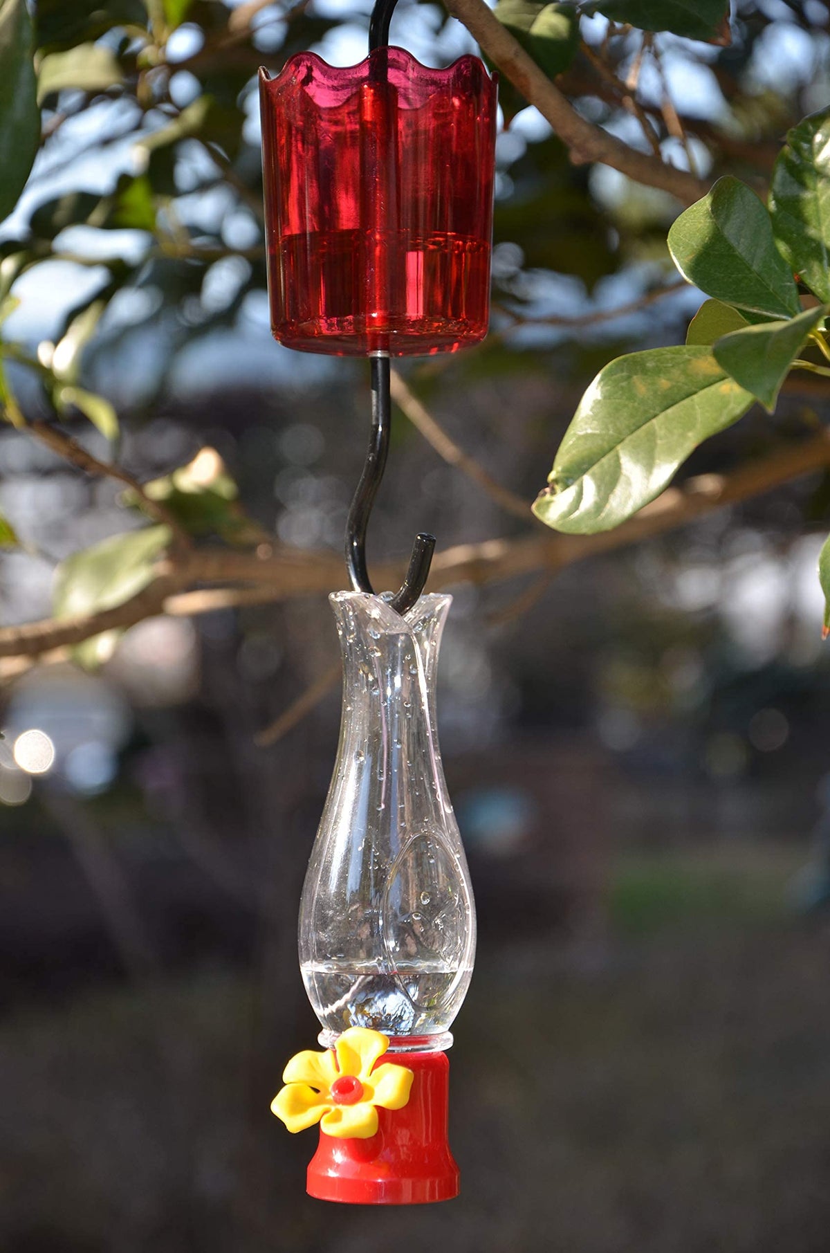 VIMOA mini hummingbird feeder includes hanging wire for easy mounting