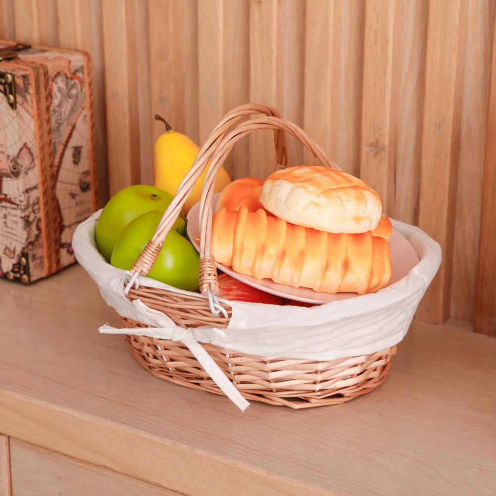 Vintiquewise lined interior keeps contents clean and presentable