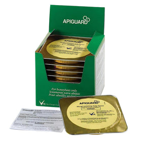 Vita BeeHealth Apiguard gel tray on brood frames for targeted varroa control.