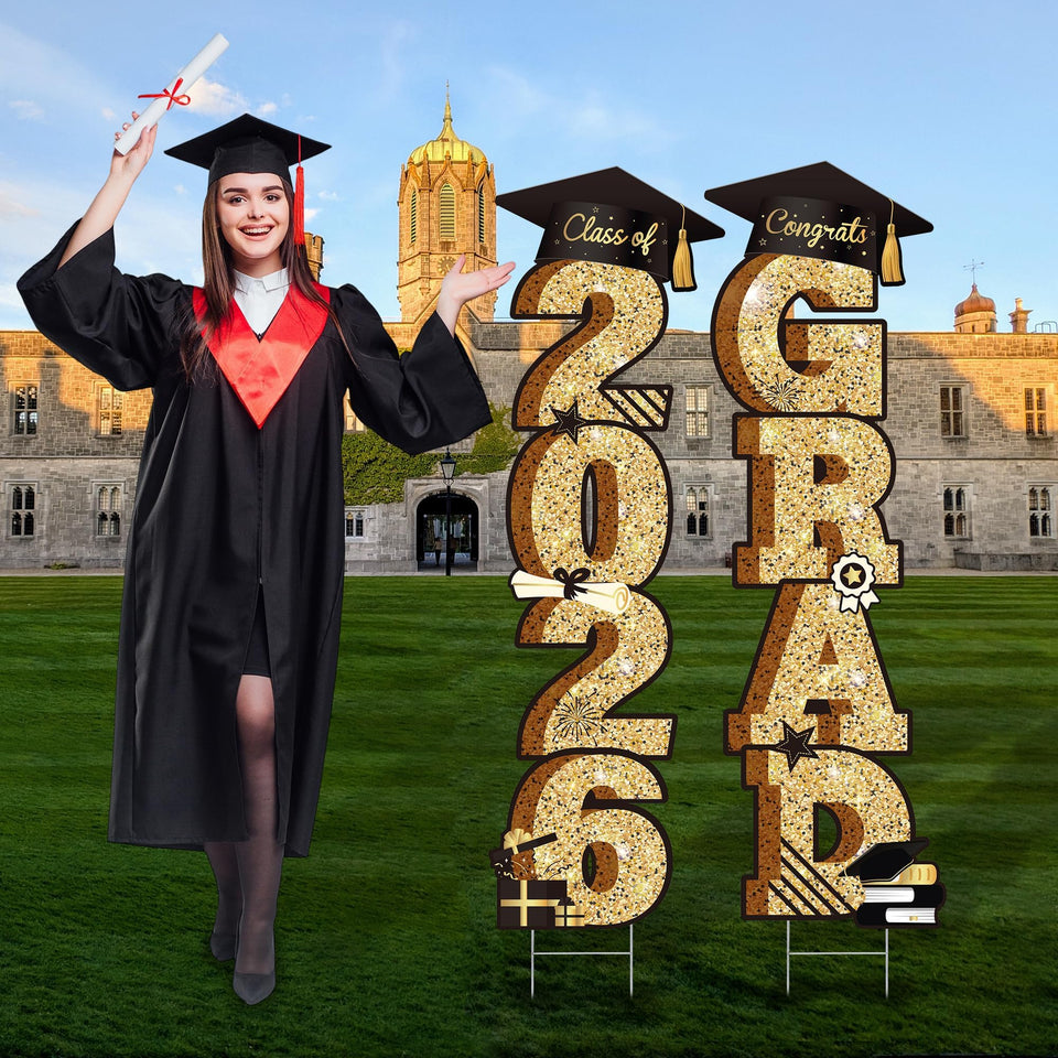 Vivantia 2026 graduation yard sign in black and gold stands out for outdoor celebrations.