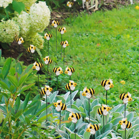 VIVIANYO HD bee garden stake close-up shows resin details for durability.