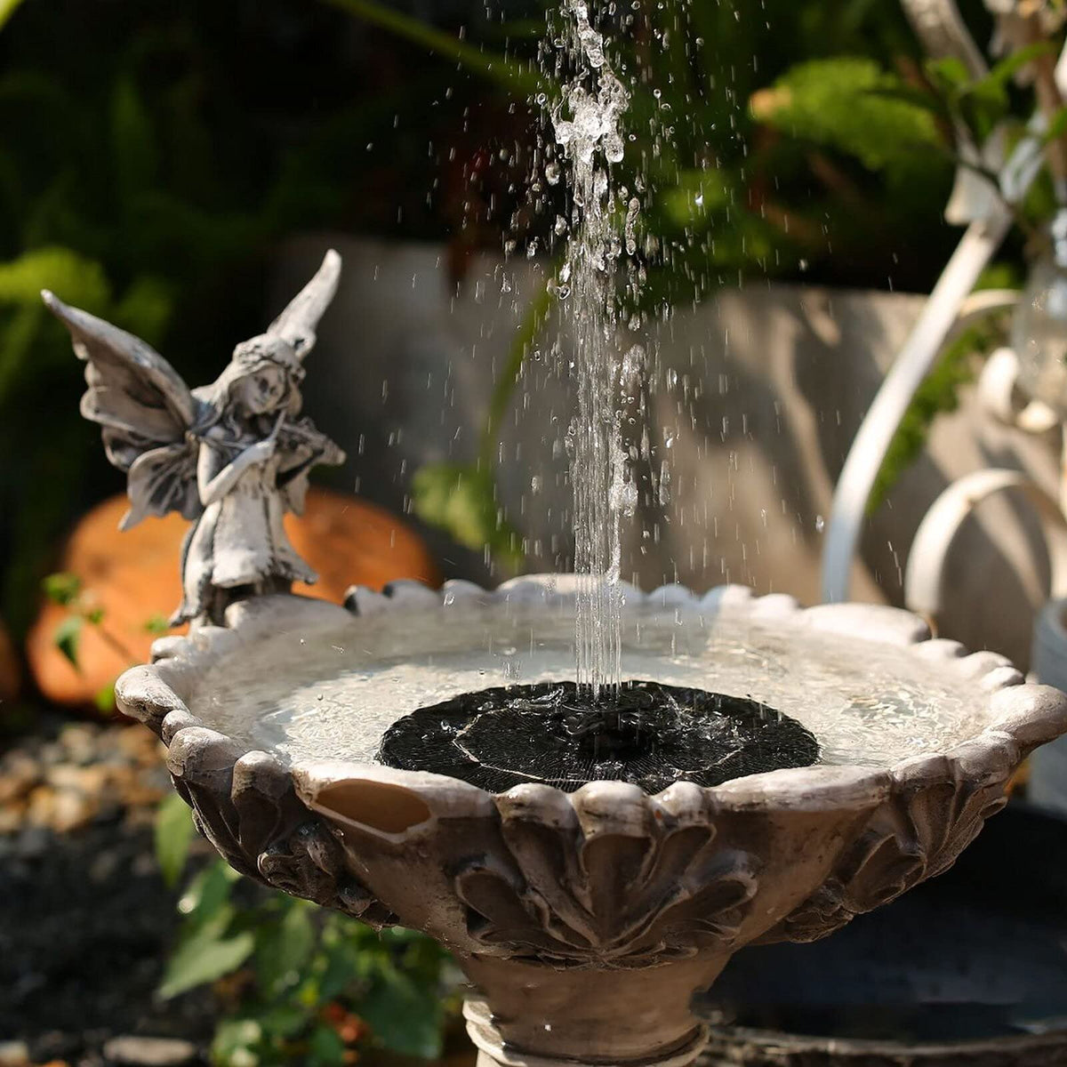 VIVII submersible pump operates quietly while circulating water efficiently.