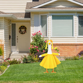 VIVOLOOM gift option for garden lovers and lawn geese collectors.