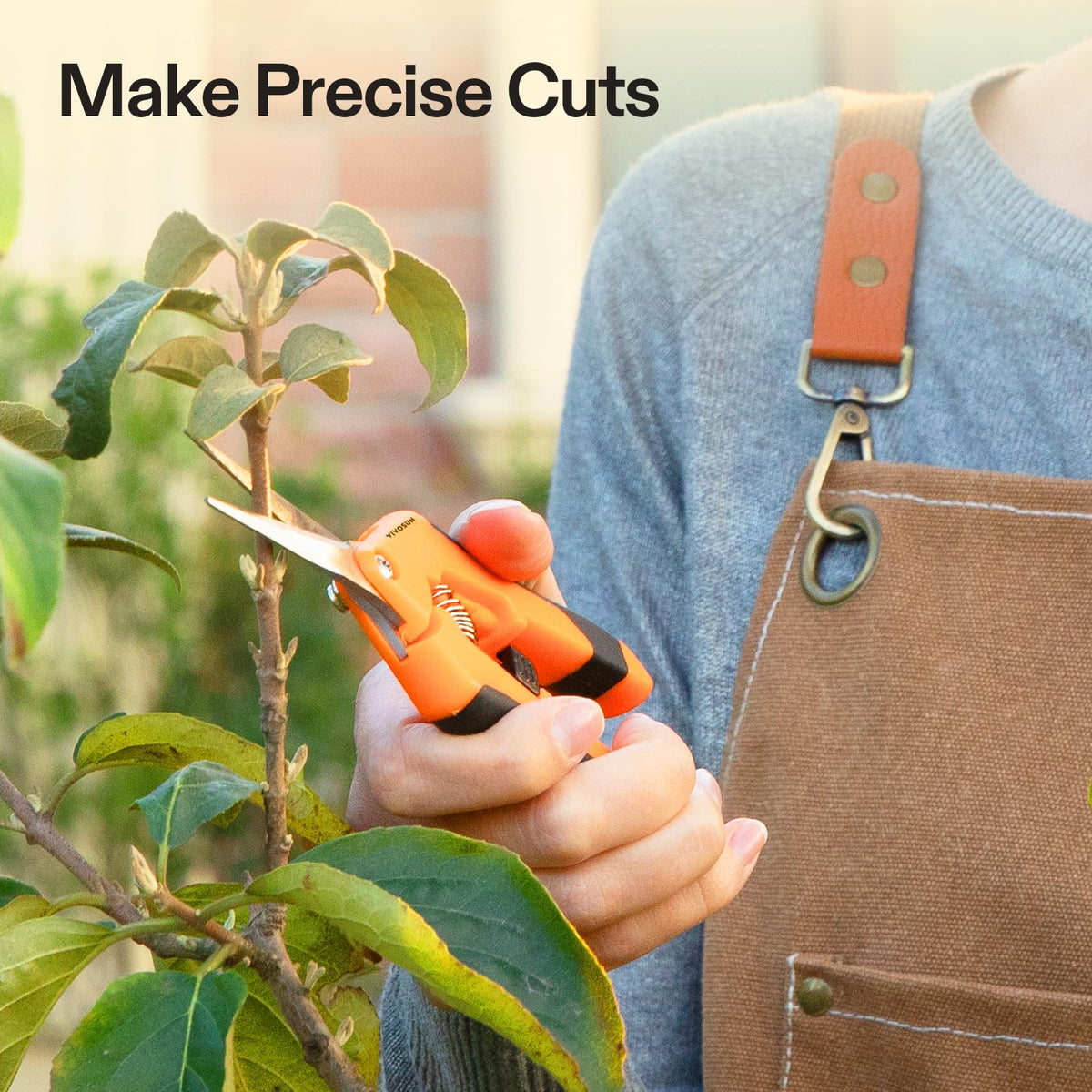 Lightweight design minimizes wrist strain during extended use.