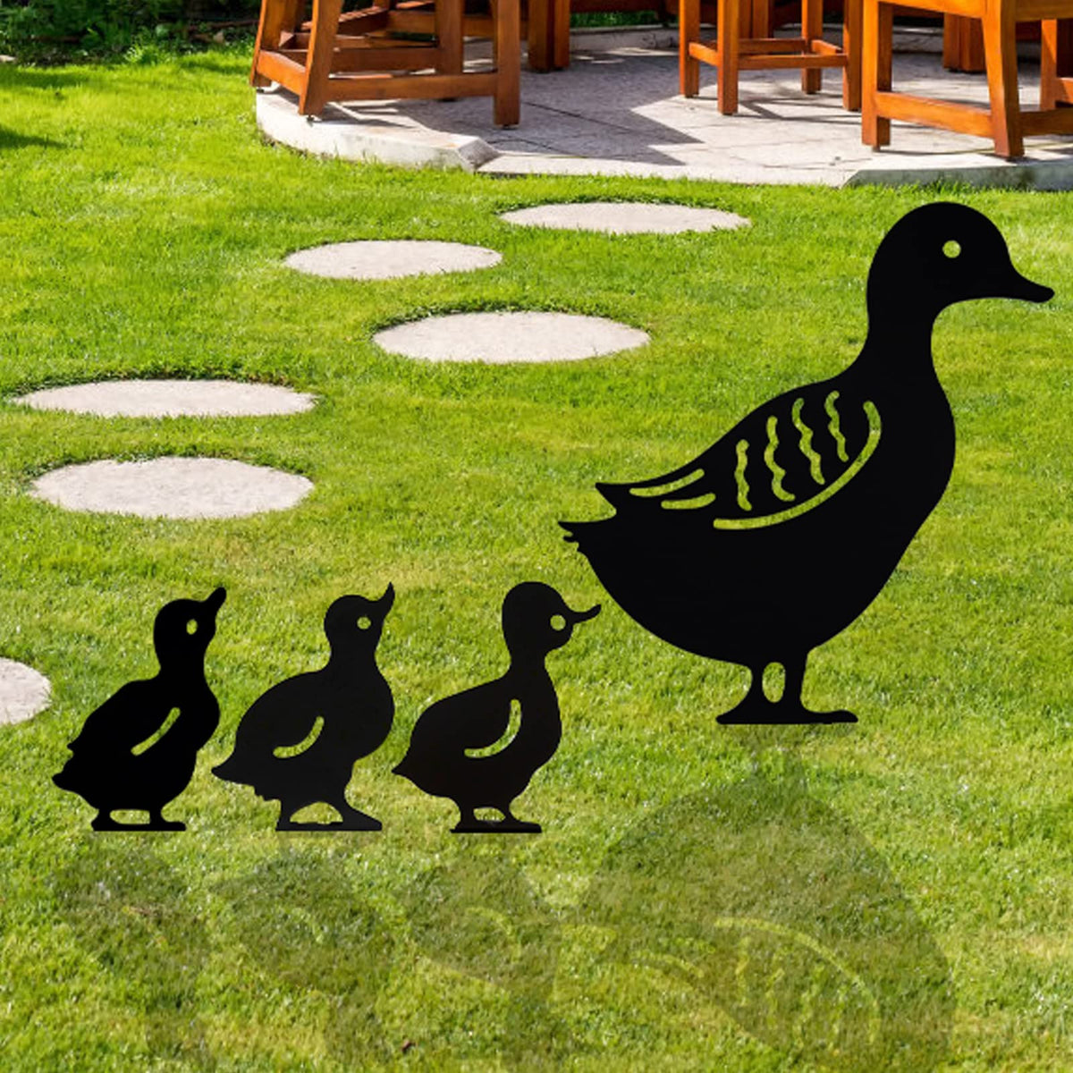 Vkinman metal garden decor duck offers weather-resistant styling.