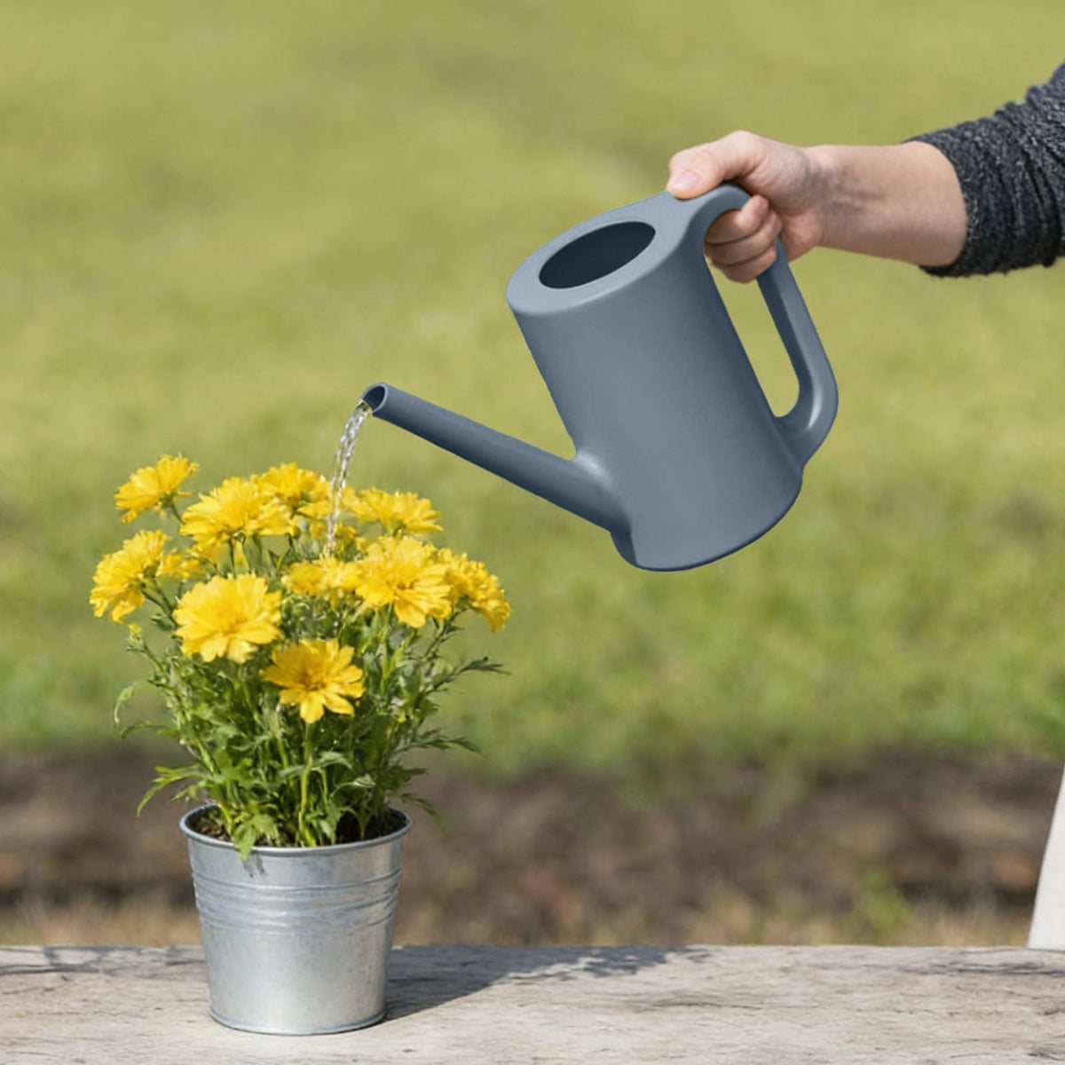 VKPLITE watering can with grey design and comfortable handle for everyday use.