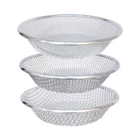 Vonoso soil sifter showing durable galvanized steel construction for long-lasting garden use.
