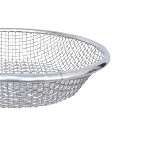 Vonoso soil sifter sits securely on 5 gallon buckets for clean work.
