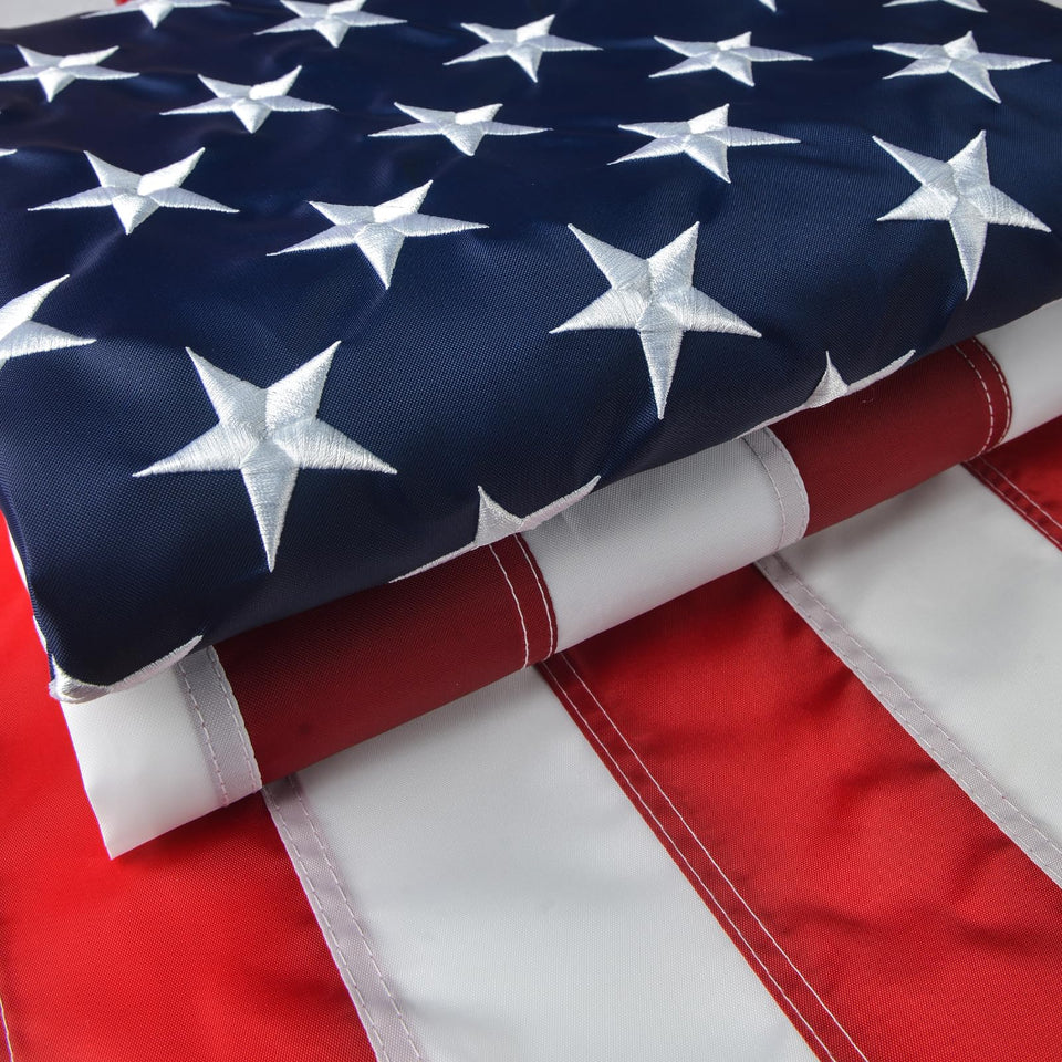 VORENUS American flag 2x3 ft on Oxford polyester for outdoor display.