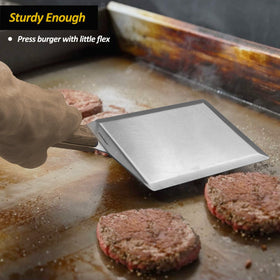 Vovoly extra-wide spatula wooden handle grip feels balanced.