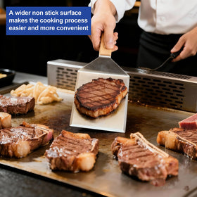 Vriysei large spatula ideal for flipping large patties and pancakes.