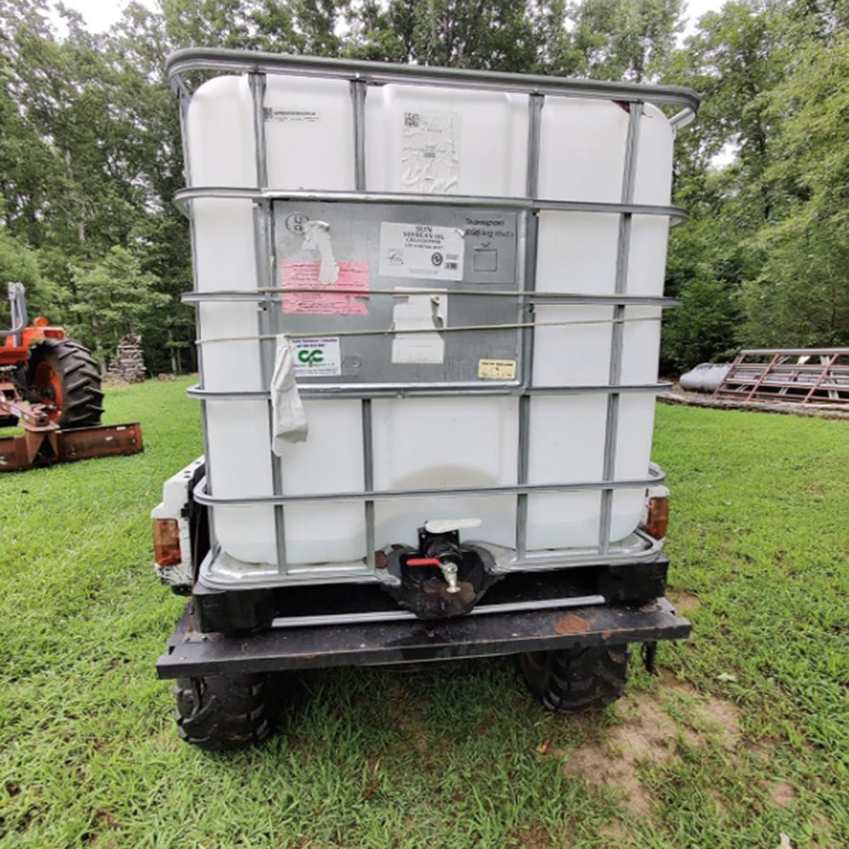 VYH versatile IBC adapter fits most containers for garden or industrial tasks.