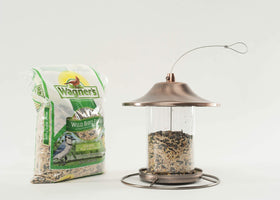 Wagner's Classic Blend helps attract a diverse flock to your yard