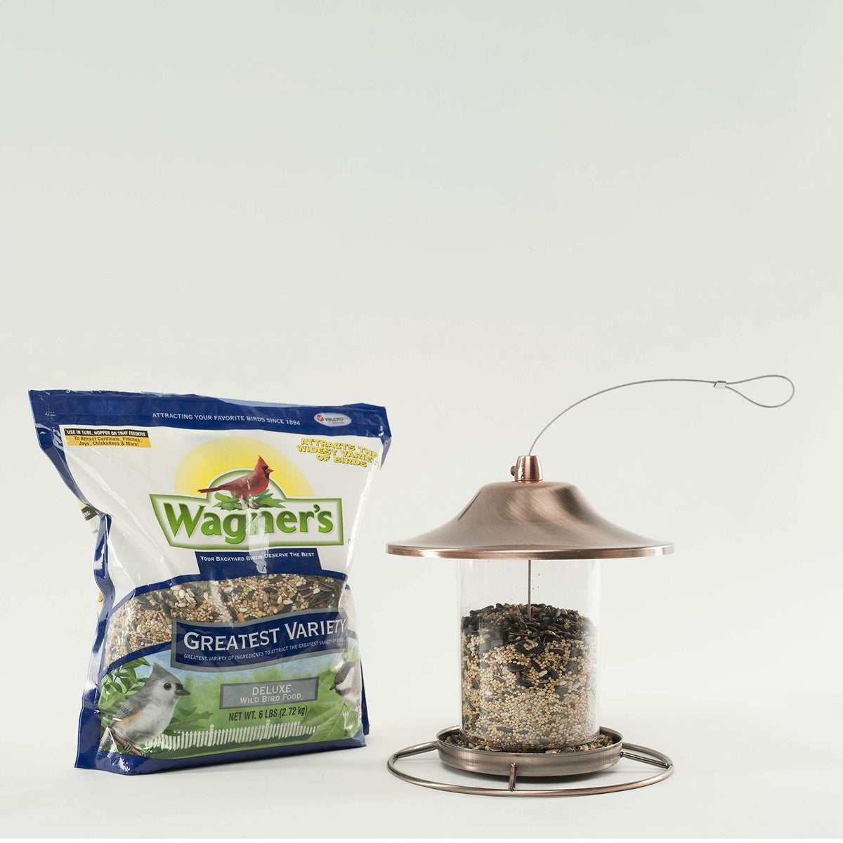 Backyard birds gather at the feeder with Wagner's blend.